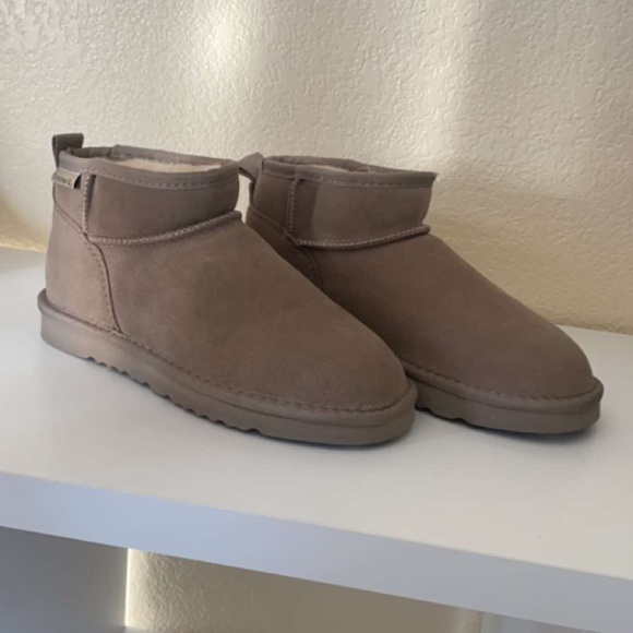 Women’s clothing sizes s and m shoes fro. 6.5 to 8 - Picture 2 of 15